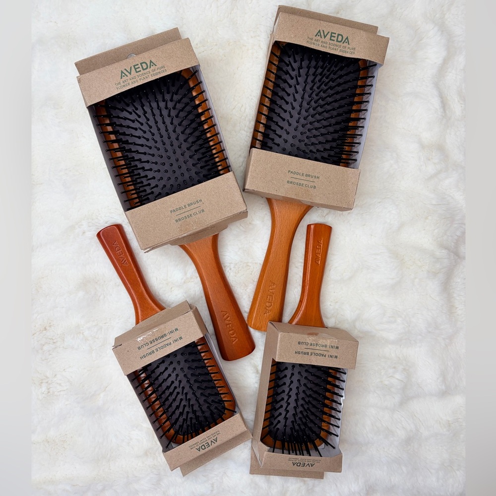 AVEDA Natural Wood Paddle Brush Collection set 2 Large 2 Mini